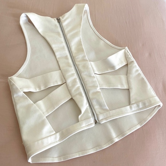 Forever 21 cutout top - Picture 1 of 7